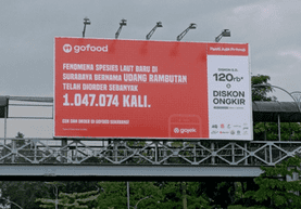Gojek memperkuat copywriting-nya dengan menunjukkan bukti jumlah peminat
