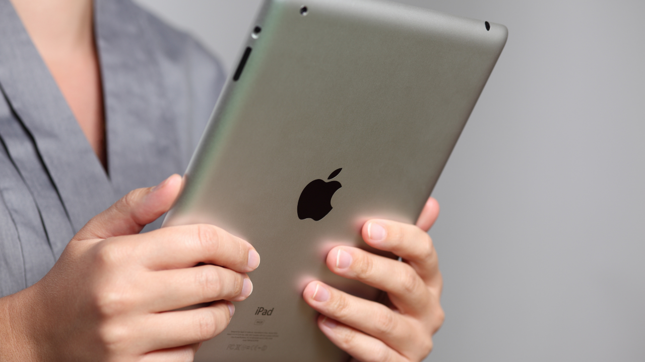 How to Take a Screenshot on a iPad